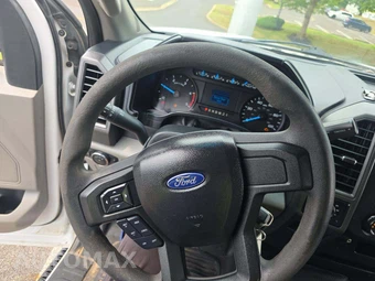 2017 Ford Super Duty F-350 XL Crew Cab Long Bed - miniatura 27
