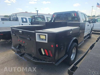 2017 Ford Super Duty F-350 XL Crew Cab Long Bed DRW - miniatura 3