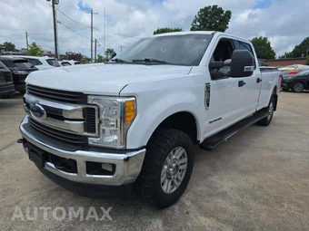 2017 Ford Super Duty F-350 XLT Crew Cab Long Bed