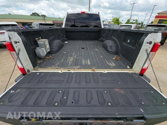 2017 Ford Super Duty F-350 XLT Crew Cab Long Bed - miniatura 14