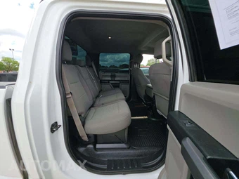 2017 Ford Super Duty F-350 XLT Crew Cab Long Bed - miniatura 16
