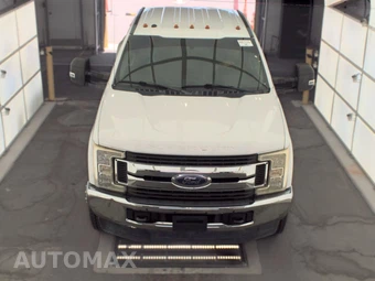 2017 Ford Super Duty F-350 XLT Crew Cab Long Bed DRW - miniatura 2