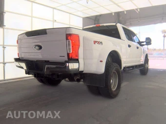 2017 Ford Super Duty F-350 XLT Crew Cab Long Bed DRW - miniatura 4