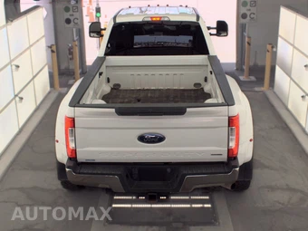 2017 Ford Super Duty F-350 XLT Crew Cab Long Bed DRW - miniatura 5