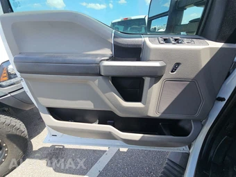 2017 Ford Super Duty F-350 XLT Crew Cab Long Bed DRW - miniatura 9