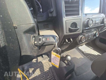 2017 Ford Super Duty F-350 XLT Crew Cab Long Bed DRW - miniatura 5