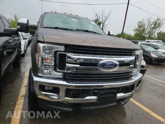 2017 Ford Super Duty F-350 XLT Extended Cab Medium Bed w/Rear Doors - miniatura 2