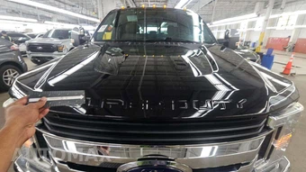 2017 Ford Super Duty F-350 XLT Extended Cab Medium Bed w/Rear Doors - miniatura 30