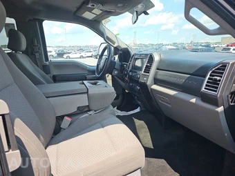 2017 Ford Super Duty F-350 XLT Extended Cab Medium Bed w/Rear Doors - miniatura 8