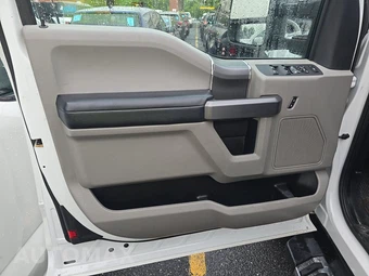 2017 Ford Super Duty F-350 XLT Extended Cab Medium Bed w/Rear Doors - miniatura 14
