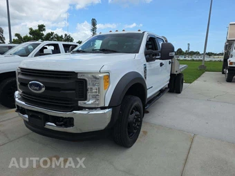 2017 Ford Super Duty F-450 Cab Chassis XL Crew Cab DRW