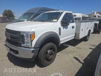 2017 Ford Super Duty F-450 Cab Chassis XL Regular Cab DRW