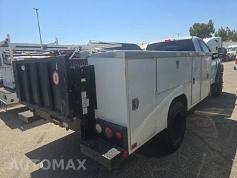 2017 Ford Super Duty F-450 Cab Chassis XL Regular Cab DRW - miniatura 4