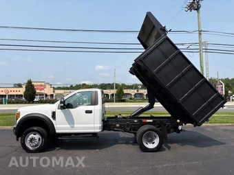 2017 Ford Super Duty F-450 Cab Chassis XL Regular Cab DRW - miniatura 17