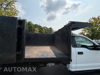 2017 Ford Super Duty F-450 Cab Chassis XL Regular Cab DRW - miniatura 56