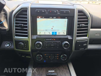 2017 Ford Super Duty F-450 Lariat Crew Cab Long Bed DRW - miniatura 10