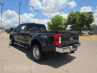 2017 Ford Super Duty F-450 Lariat Crew Cab Long Bed DRW - miniatura 2
