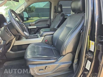 2017 Ford Super Duty F-450 Lariat Crew Cab Long Bed DRW - miniatura 6