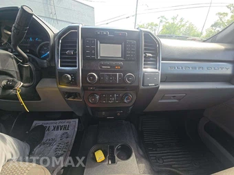 2017 Ford Super Duty F-450 XLT Crew Cab Long Bed DRW - miniatura 7