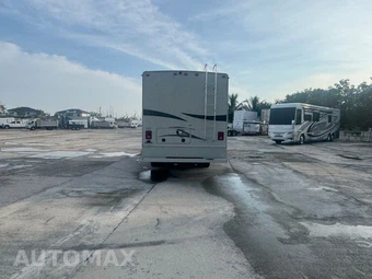 2017 Ford Super Duty F-53 Class A Motorhome Chassis DRW - miniatura 11