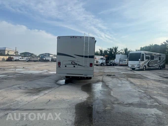 2017 Ford Super Duty F-53 Class A Motorhome Chassis DRW - miniatura 12
