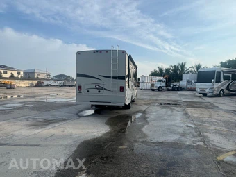 2017 Ford Super Duty F-53 Class A Motorhome Chassis DRW - miniatura 13