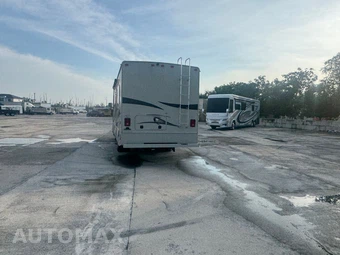 2017 Ford Super Duty F-53 Class A Motorhome Chassis DRW - miniatura 16