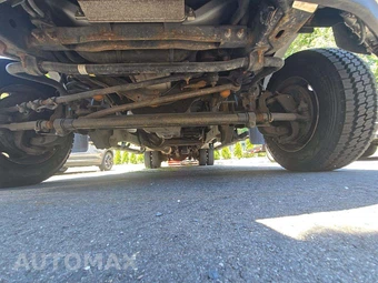 2017 Ford Super Duty F-550 Cab Chassis Lariat Crew Cab DRW - miniatura 19