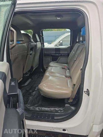 2017 Ford Super Duty F-550 Cab Chassis XL Crew Cab DRW - miniatura 13
