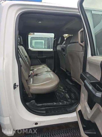 2017 Ford Super Duty F-550 Cab Chassis XL Crew Cab DRW - miniatura 15