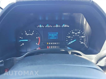 2017 Ford Super Duty F-550 Cab Chassis XL Crew Cab DRW - miniatura 9