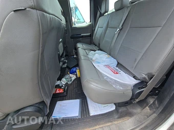 2017 Ford Super Duty F-550 Cab Chassis XL Extended Cab w/Rear Doors DRW - miniatura 13