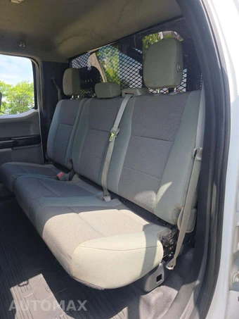 2017 Ford Super Duty F-550 Cab Chassis XL Extended Cab w/Rear Doors DRW - miniatura 13