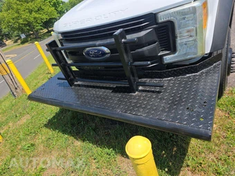 2017 Ford Super Duty F-550 Cab Chassis XL Extended Cab w/Rear Doors DRW - miniatura 21