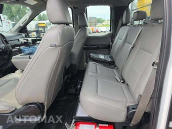 2017 Ford Super Duty F-550 Cab Chassis XL Extended Cab w/Rear Doors DRW - miniatura 12