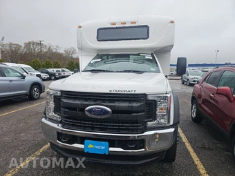 2017 Ford Super Duty F-550 Cab Chassis XL Regular Cab DRW - miniatura 2