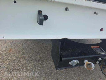 2017 Ford Super Duty F-550 Cab Chassis XL Regular Cab DRW - miniatura 26