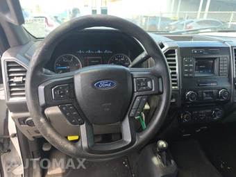 2017 Ford Super Duty F-550 Cab Chassis XLT Regular Cab DRW - miniatura 11