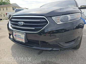 2017 Ford Taurus Limited – miniatura 24