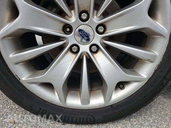 2017 Ford Taurus Limited – miniatura 30