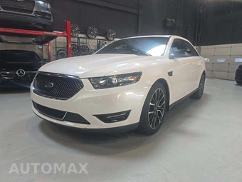 2017 Ford Taurus SHO