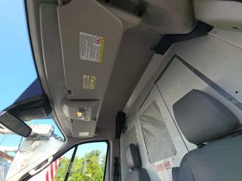 2017 Ford Transit 150 Cargo Van w/RH Sliding Door Medium Roof 147.6" WB - miniatura 16