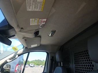 2017 Ford Transit 150 Cargo Van w/RH Swing-Out Doors Low Roof 129.9" WB - miniatura 17