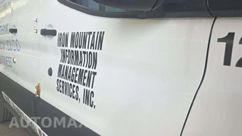 2017 Ford Transit 150 Cargo Van w/RH Swing-Out Doors Low Roof 129.9" WB - miniatura 26