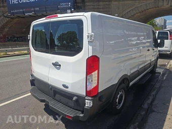 2017 Ford Transit 150 Cargo Van w/RH Swing-Out Doors Low Roof 147.6" WB - miniatura 3