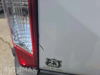 2017 Ford Transit 150 Cargo Van w/RH Swing-Out Doors Low Roof 147.6" WB - miniatura 25