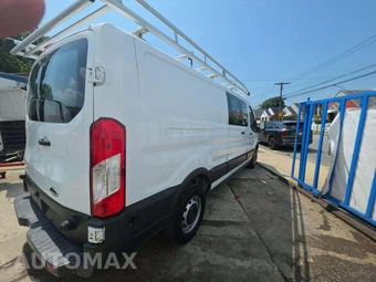 2017 Ford Transit 150 Cargo Van w/RH Swing-Out Doors Low Roof 147.6" WB - miniatura 3