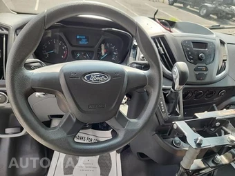 2017 Ford Transit 250 Base - miniatura 5