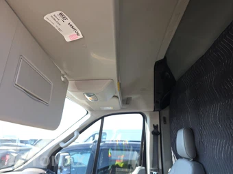 2017 Ford Transit 250 Cargo Van w/RH Sliding Door High Roof 147.6" WB - miniatura 17