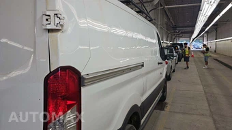 2017 Ford Transit 250 Cargo Van w/RH Sliding Door Low Roof 129.9" WB - miniatura 25